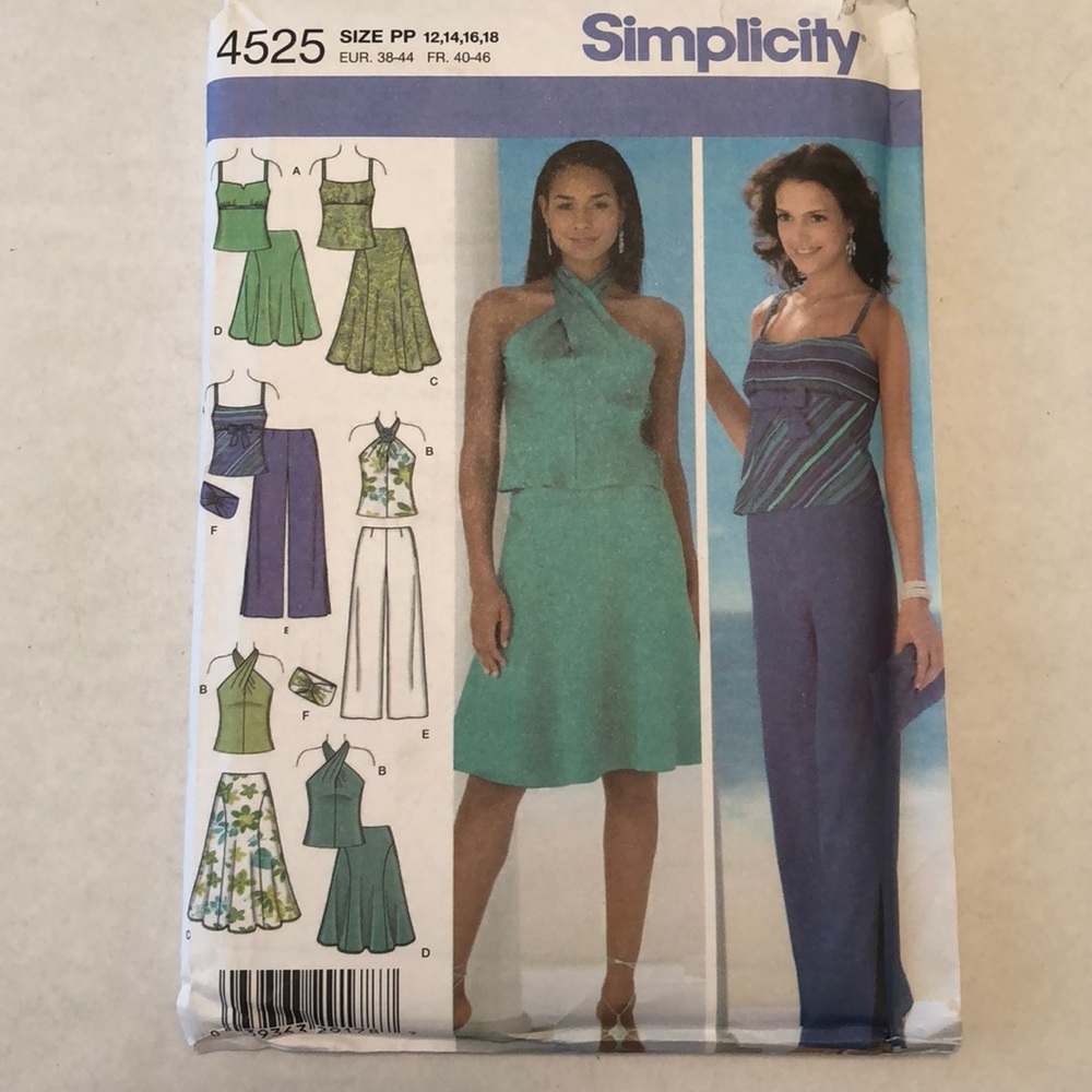 Simplicity Outfit Patterns - Picture 6 of 13